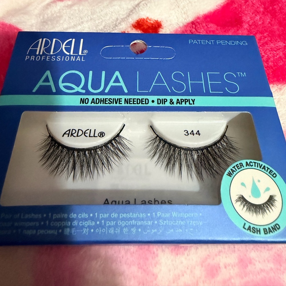 Ardell Professional Aqua Lashes with Black Band